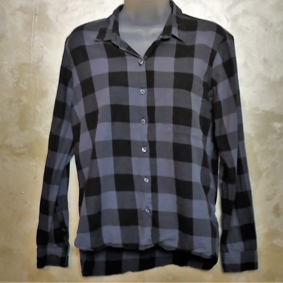 GAP Tops - GAP Plaid Shirt VGC S M